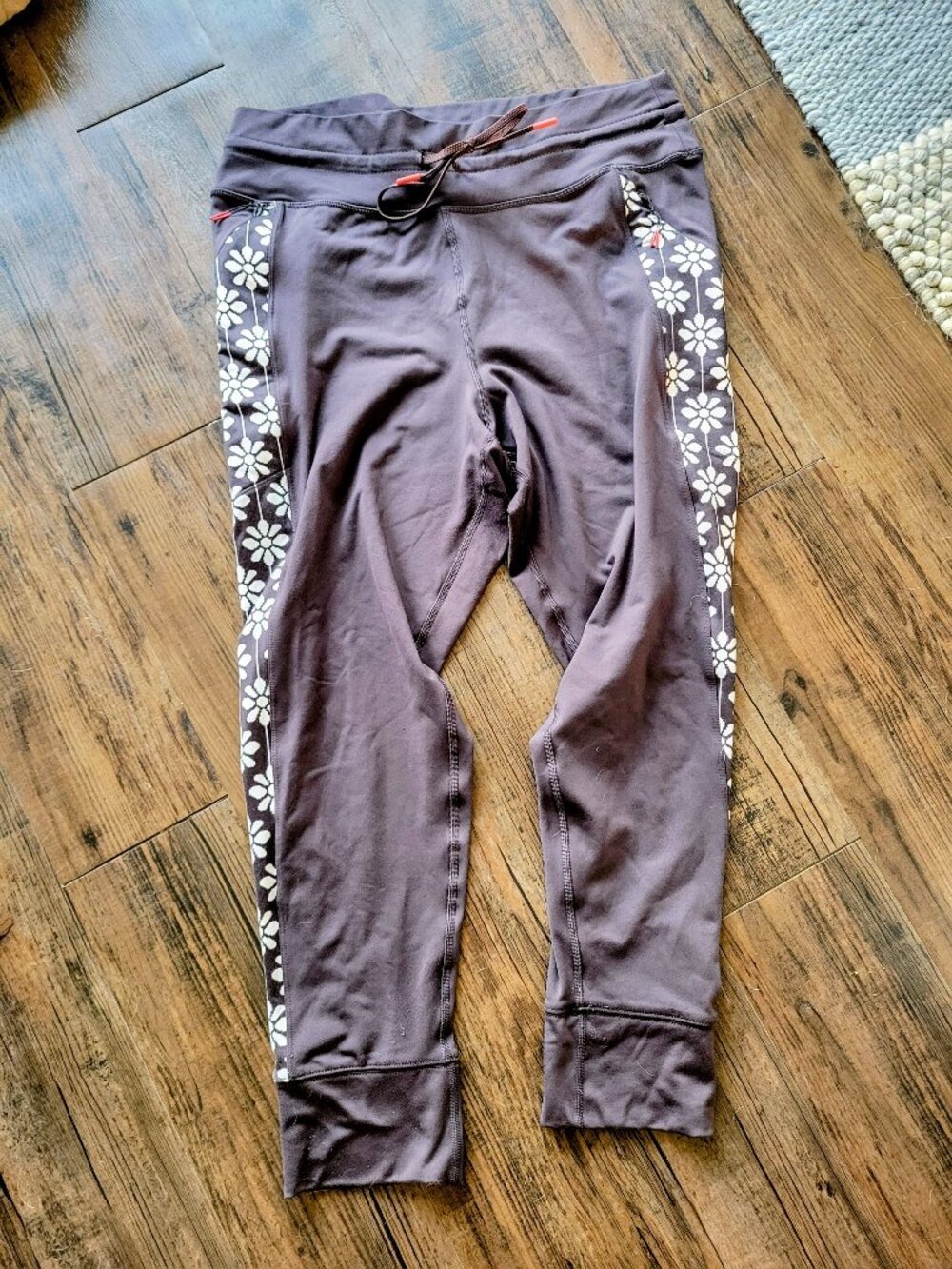 Aerie snow bunny leggings